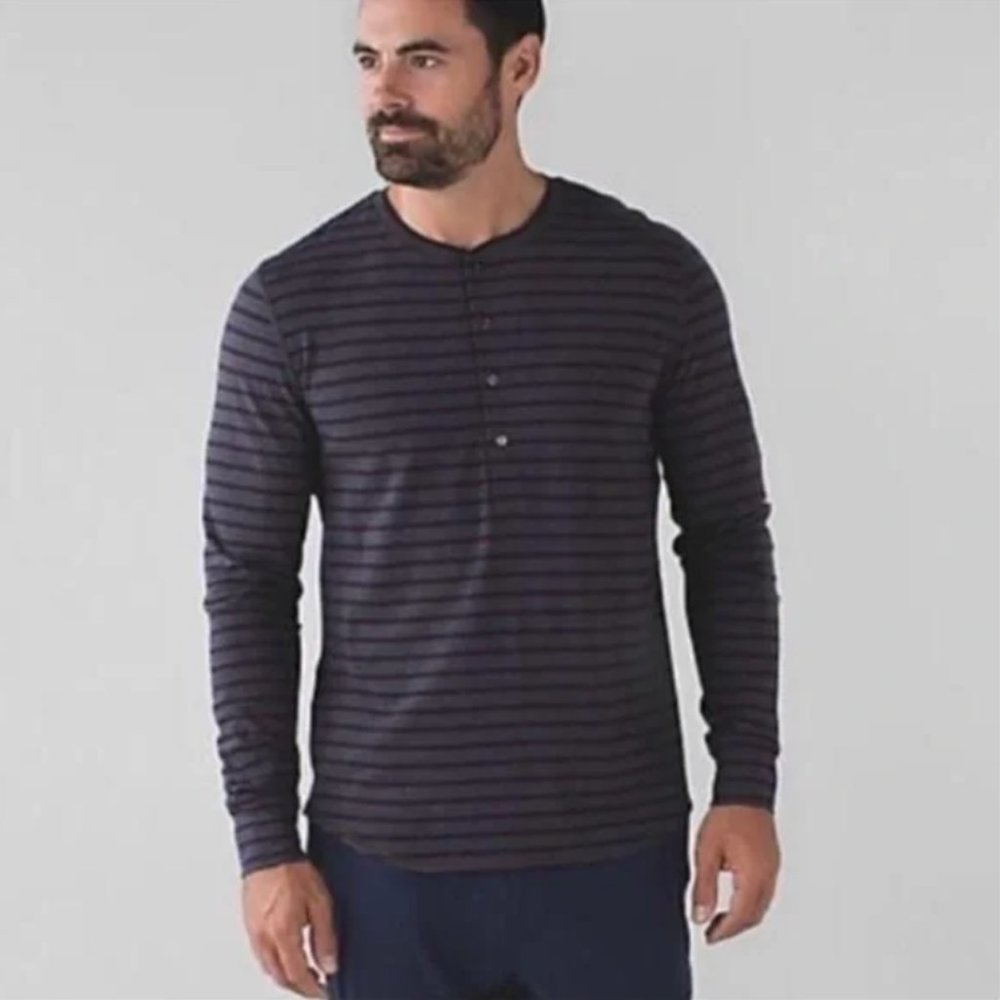 Lululemon Mens Field Henley Heathered Yachtie Stripe Dark Grey Deep Zinfandel XL